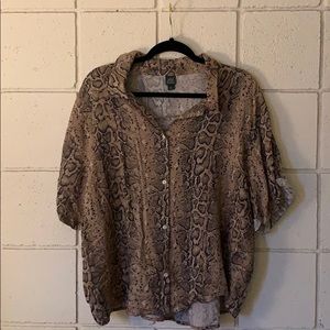 Wild Fable Snake Skin Cropped Button Up